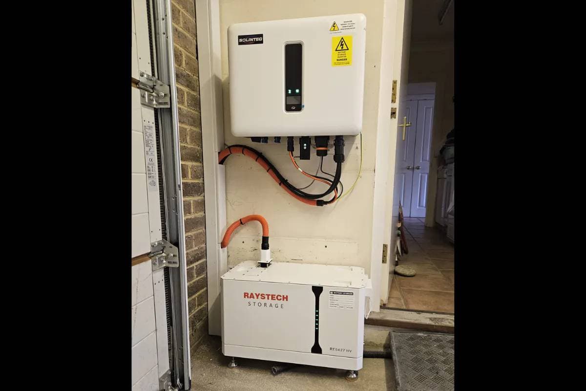 Battery back-up system for power cuts
